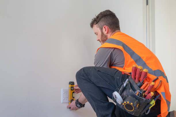 Best Emergency Electrical Repair  in Breckenridge, MN
